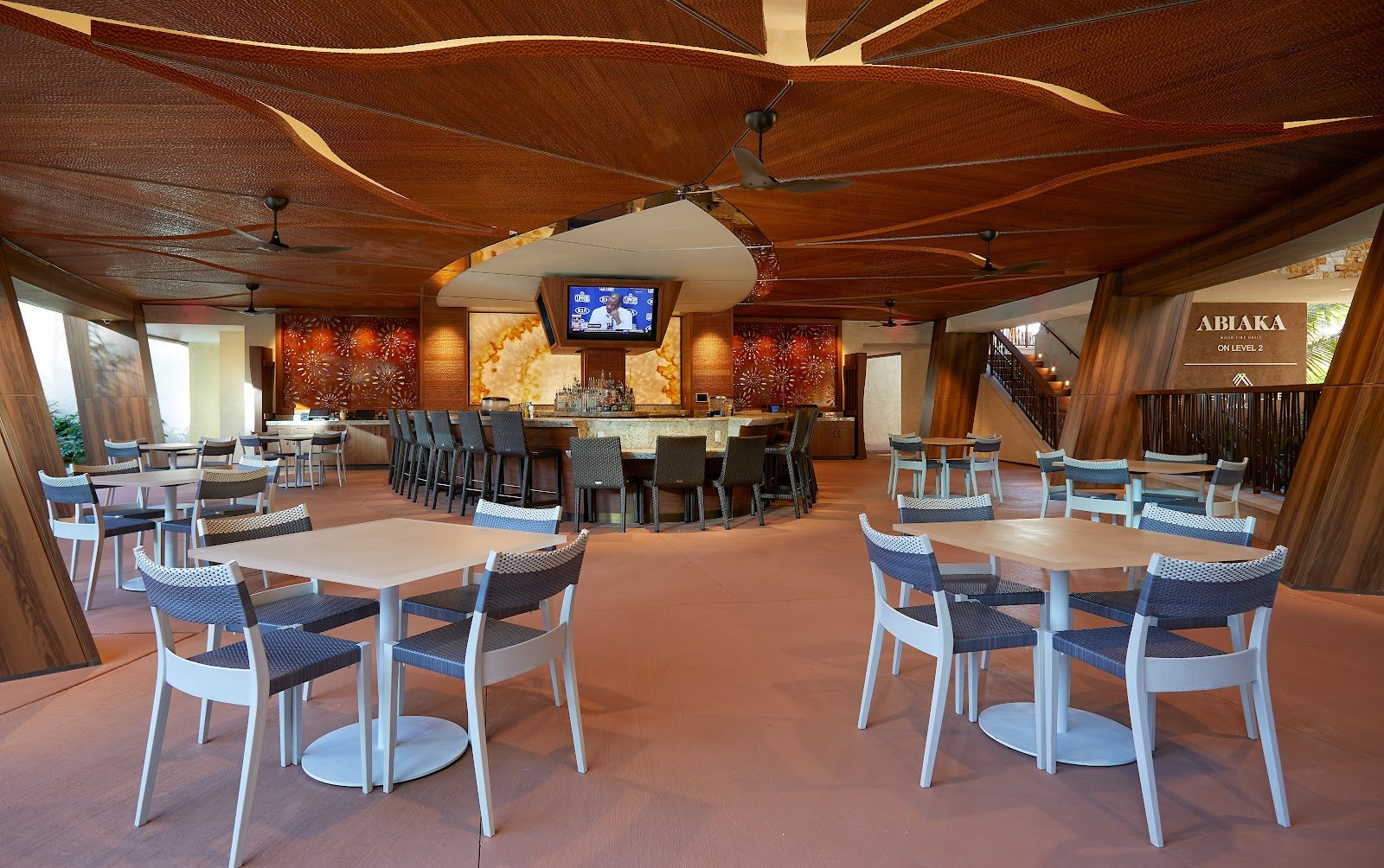 POOL BAR & GRILL