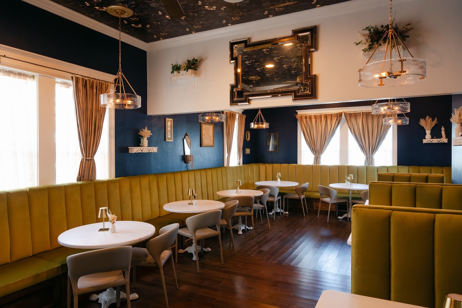 BOSTON HOUSE RESTAURANT