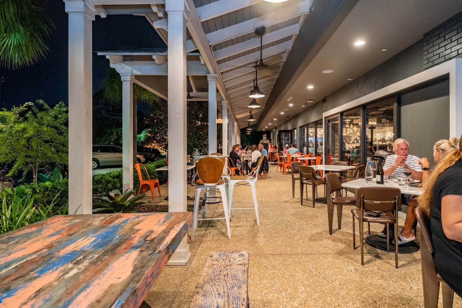DISTRICT TABLE & BAR