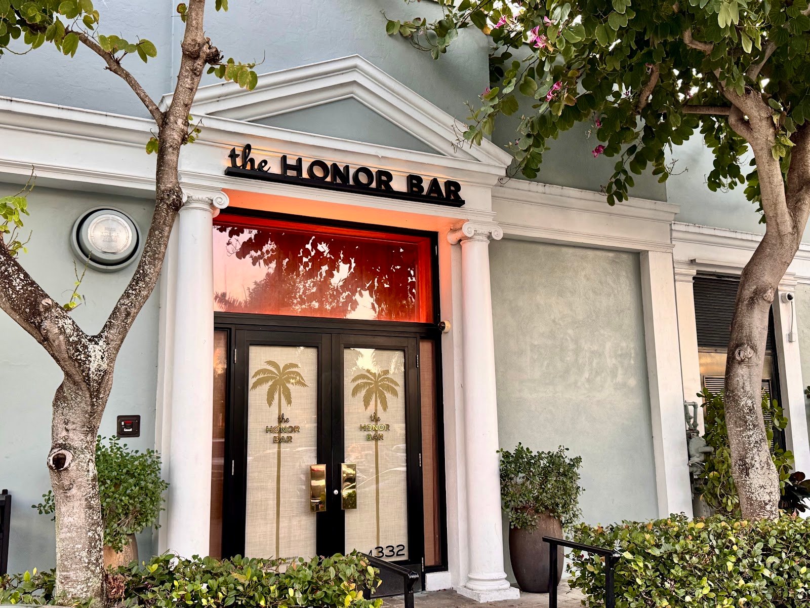 THE HONOR BAR