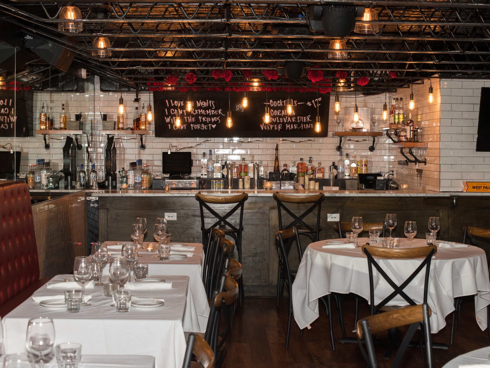 LYNORA'S ITALIAN RESTAURANT