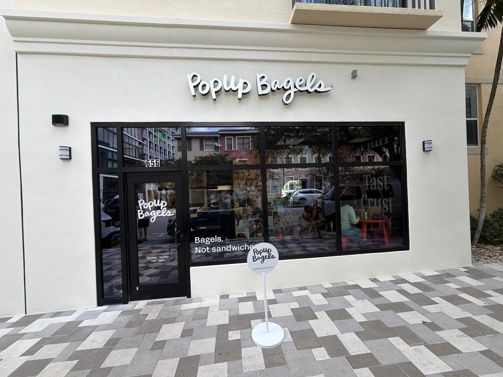 POPUP BAGELS