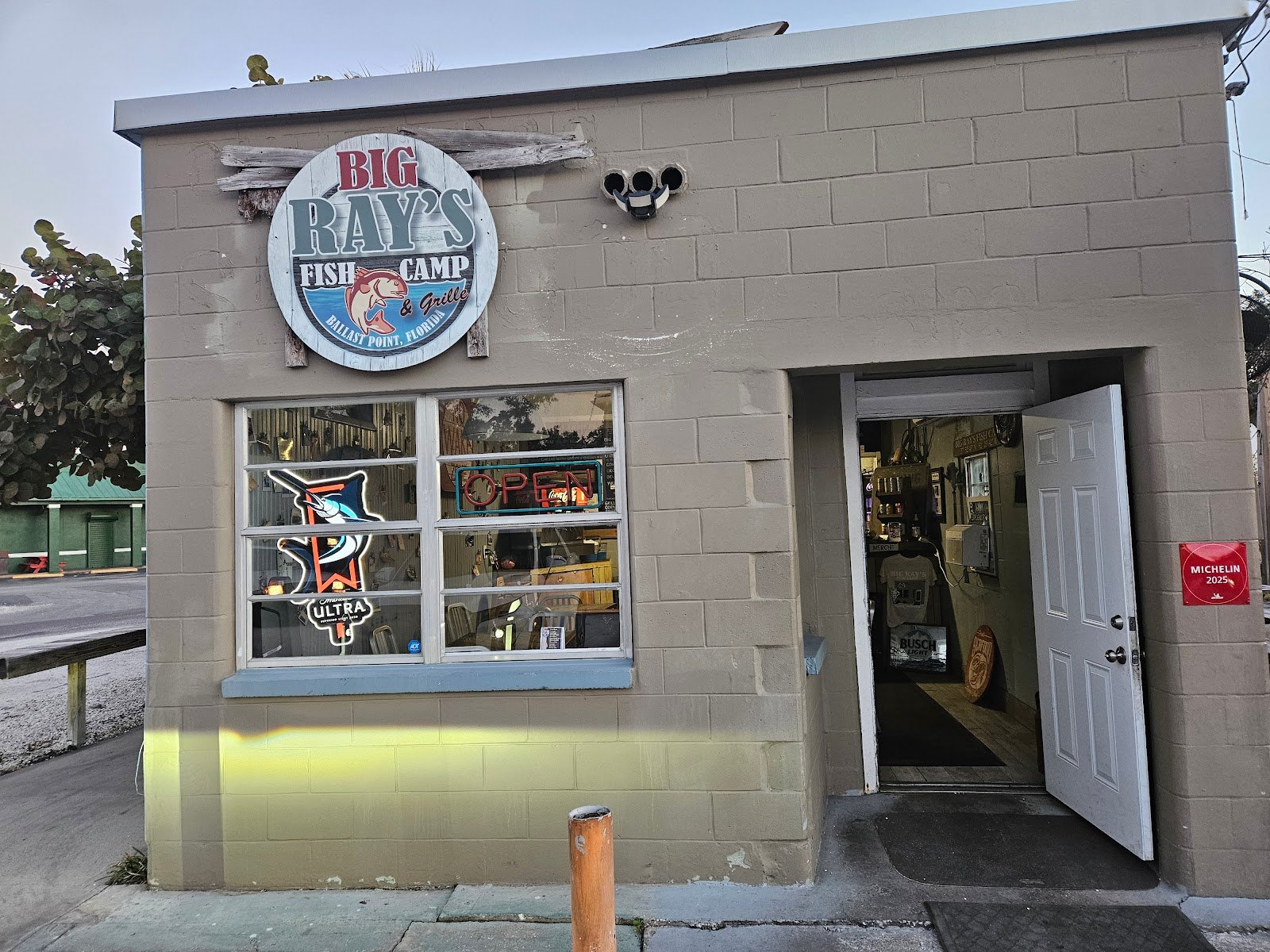 BIG RAY'S FISH CAMP