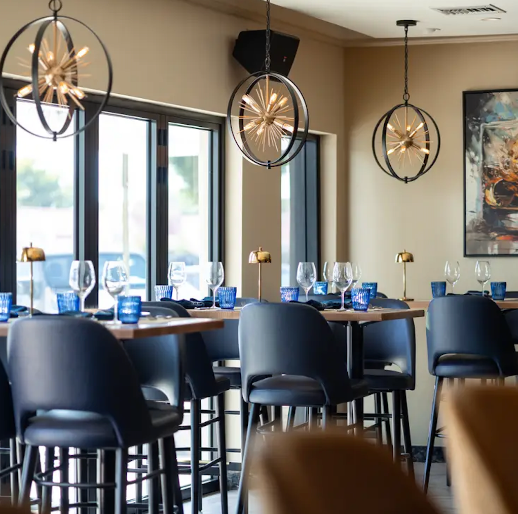 EDDIE & VINNY'S COASTAL ITALIAN